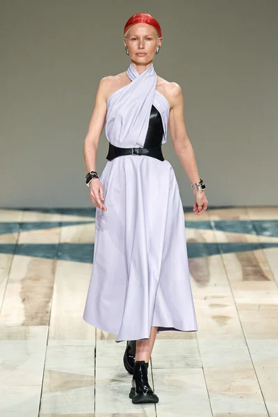 Look 7